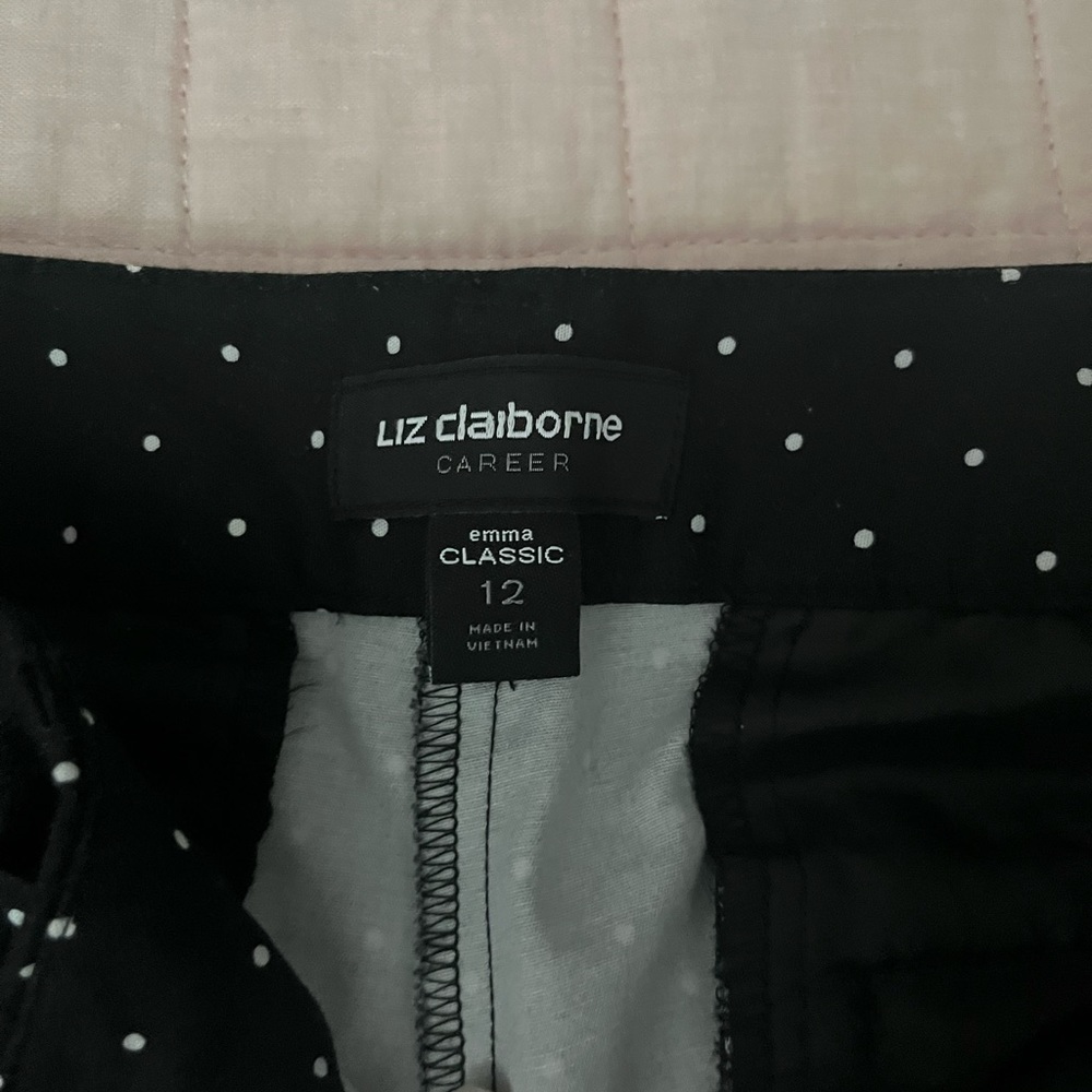 Cropped black and white Polk a dot pants